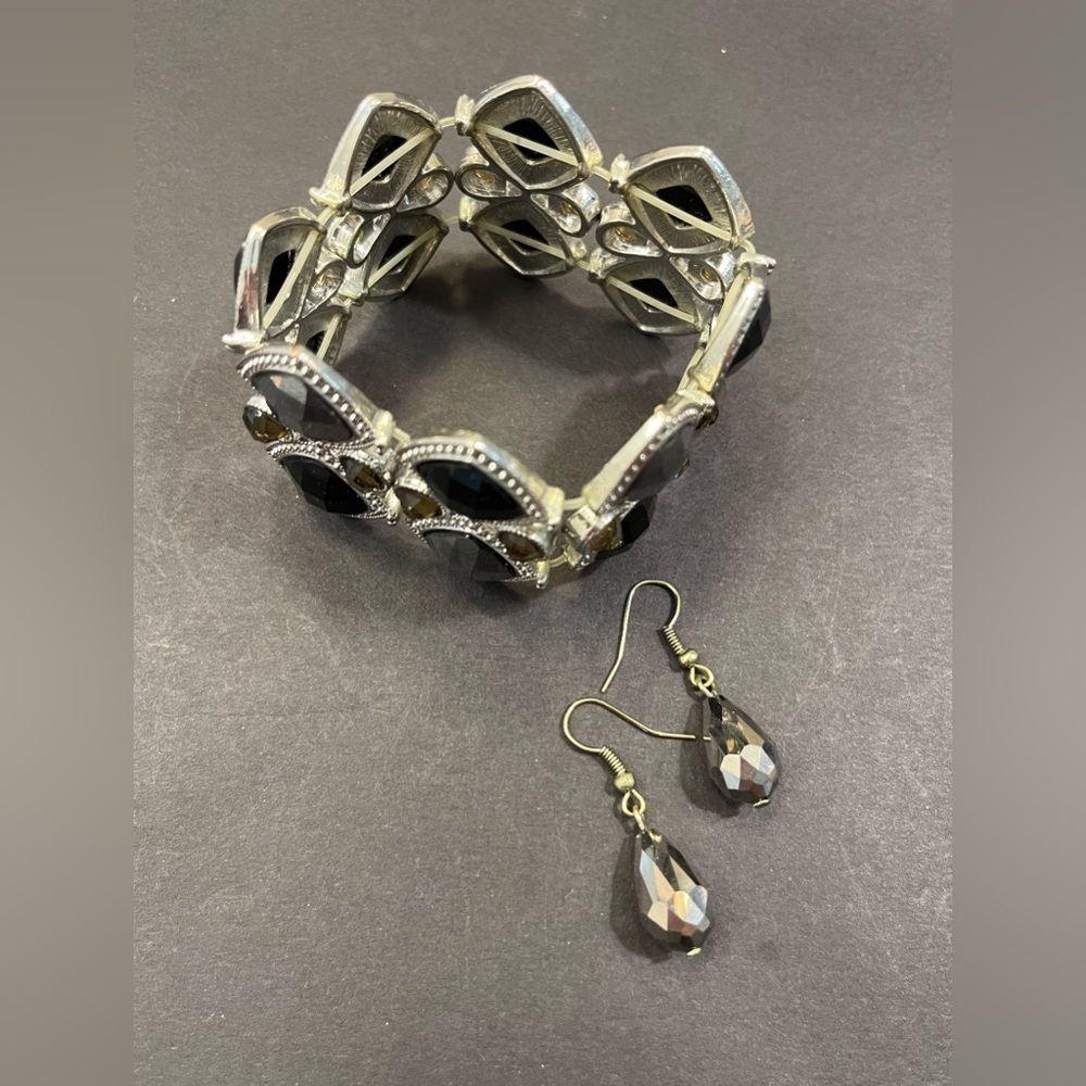 Bracelet & Earring Set - Picture 3 of 5
